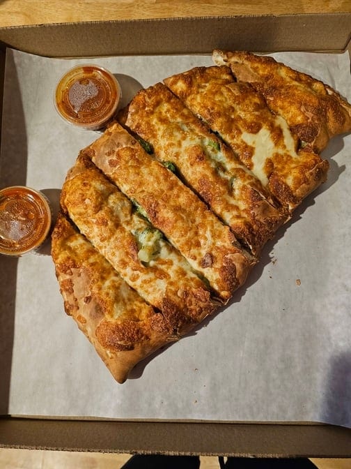 Grilled Chicken & Broccoli Calzone (Large).