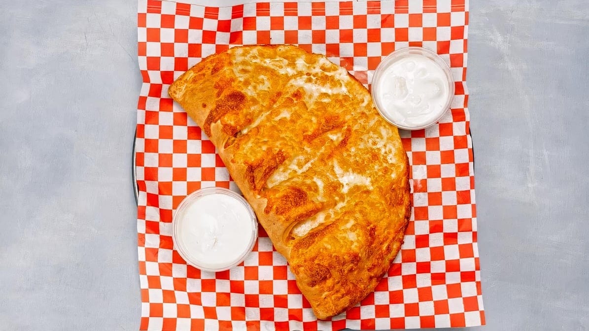 Buffalo Chicken Calzone (Small).